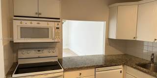 8101 SW 72nd Ave Gallery 3