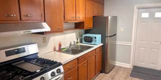 546 N 11th St | Cozy Townhouse in Friendly Reading Neighborhood with Off-Street Parking Gallery 15