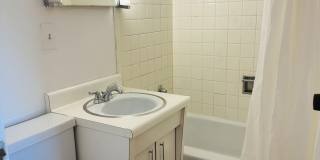 Hyde Park Town-House for Rent Gallery 12