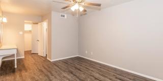 Camelot Apartments Gallery 91