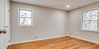 11 Hyde Avenue Gallery 13