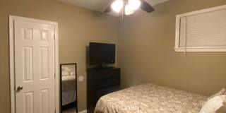 Charming furnished 2br 2nd Floor Apartment in Wilmington Gallery 4