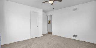 4309 31st Street Gallery 14