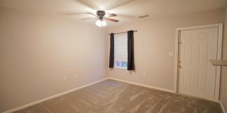 3 Bed / 3 Bath Condo in NW Gallery 10