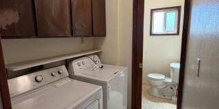 The Perfect House for Roommates, 6bdrms, 3.5 baths, 1.5 miles from Oregon Tech and Sky Lakes Medical Center Gallery 11