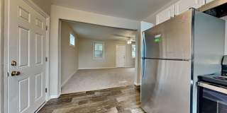 11 Seabright Avenue Gallery 7
