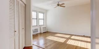 4701 CONNECTICUT Avenue NW Gallery 16