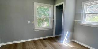 708 West Henderson Drive Gallery 4