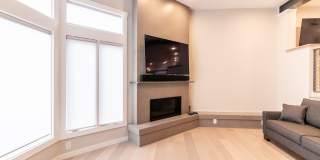 One-Of-A-Kind, Completely Remodeled 2 Bed 2 Bath Condo in Downtown Palo Alto Gallery 9