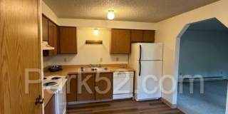 1/2 Off First Full Month's Rent! Lower Level 2 Bedroom 1 Bathroom Apartment Gallery 9