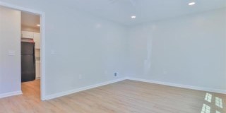 2129 Apple Valley Road B Gallery 3