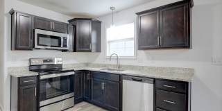 Fresh and so Clean Clean Close to Everything! Gallery 55