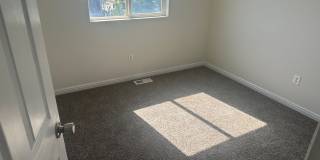 Great Tri-level home mountian views Gallery 13