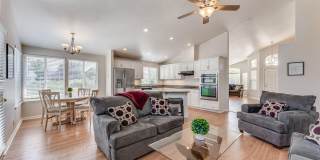 FULLY FURNISHED Sparks home with all utilities included and flexible lease options Gallery 13