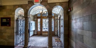 Elmwood Apartments Gallery 6