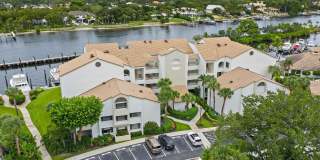 811 Oak Harbour Drive Gallery 30