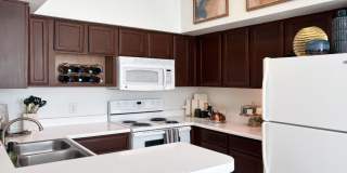 Village on the Parkway Apartments Gallery 29