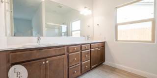 2022 South/East Fresno Home, 4BR/2BA - Lots of Amenities! Gallery 14