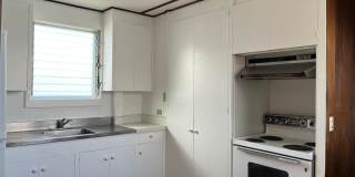 Single family home in Liliha - 3 bedrooms, 2 bath House - Avail 8/3/26 Gallery 5