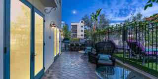 Candara at Hancock Park Gallery 25