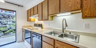 Sunn Fjord Condominium Gallery 23