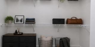 Acoma Gallery 28