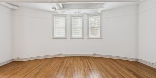 531 Hinman Ave Gallery 8