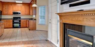 Spacious Home with 1st Floor Master! Spacious Home with 1st Floor Master! Gallery 8