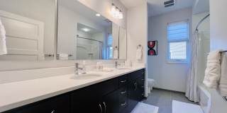 130 Home Street Gallery 21