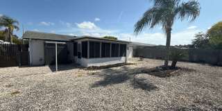 Beautiful 2 bedroom home with fenced in backyard Gallery 27