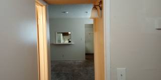 Studio with extra large closet and Bath, 600 sqft with walk in closet, washer/dryer in complex Gallery 6