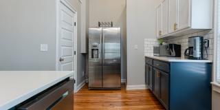 Beautifully Updated House - Awesome Montford Location Gallery 13