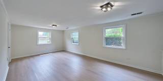 2924 GRACEFIELD Road Gallery 33