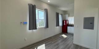 209 N Serrano Avenue 1/2 Gallery 4