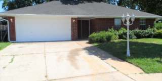 Rent Special!! Remodeled 3 Bedroom/2 Bath home  2305 Carolyn Ct, Norman Gallery 1