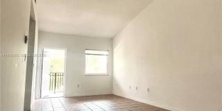 930 NE 33rd Terr Gallery 4