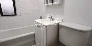 2419 West Sunnyside Gallery 9