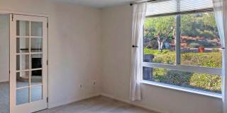Top Floor Corner Condo with Vaulted Ceilings in Desirable Shelter Ridge!  FOUNDATION Gallery 8