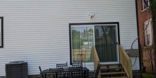 1756 Oak Street Gallery 37