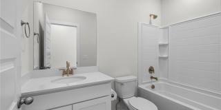 4790 W Planetree Street Gallery 20