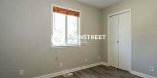 8970 Poze Boulevard Gallery 12
