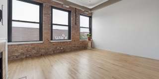 3151 N Lincoln Avenue Gallery 7