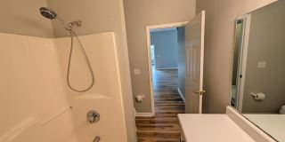 2 bedroom, new floors, walkable! Gallery 6