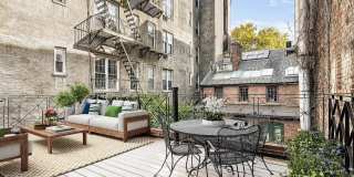 61 Perry Street Gallery 9