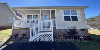 104 Saint James Pl Gallery 1