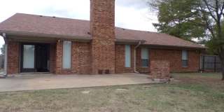 Large bedrooms, located on West side of town Gallery 17