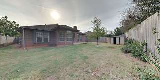 Beautiful 3 Bedroom 2 Bathroom Home in Edmond Schools with a Study Beautiful 3 Bedroom 2 Bathroom Home in Edmond Schools with a Study Gallery 19