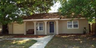 Beautiful 3 Bedroom 2 Bathroom, Single Family Home with 1,589 square feet under air, newly Remodeled Gallery 1