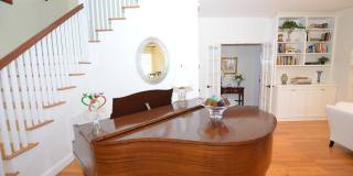 Charming Vacation Home, Furnished 4Bd/3.5Ba Home Gallery 11