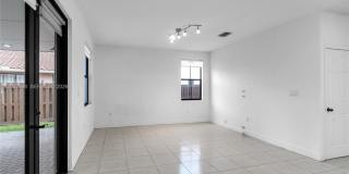 9925 Northwest 10th Street Gallery 14